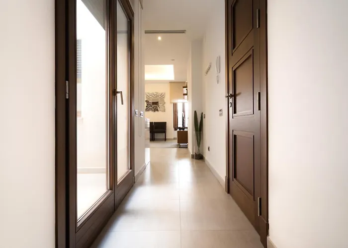 Gav Espinel Centro * 龙达