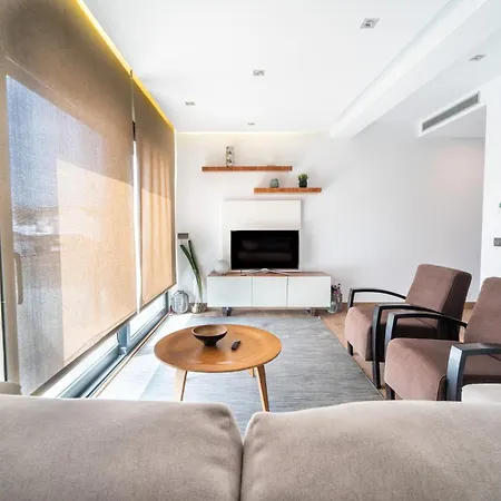 Gav Espinel Centro Apartman *