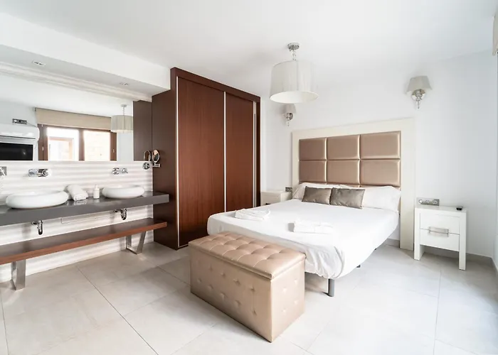 Gav Espinel Centro * Ronda