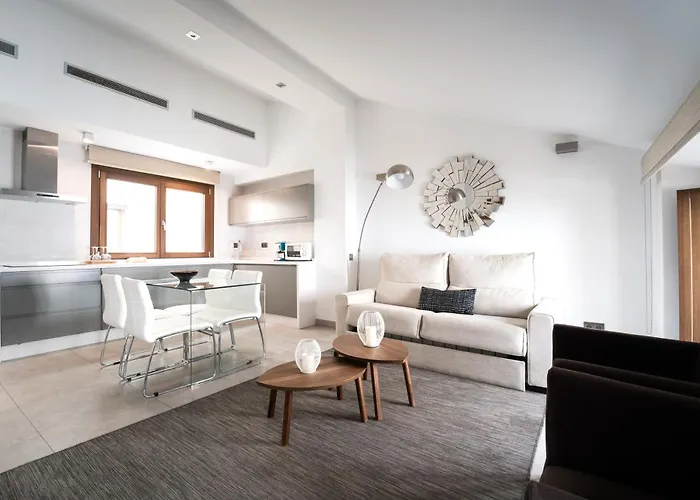 Gav Espinel Centro * Ronda